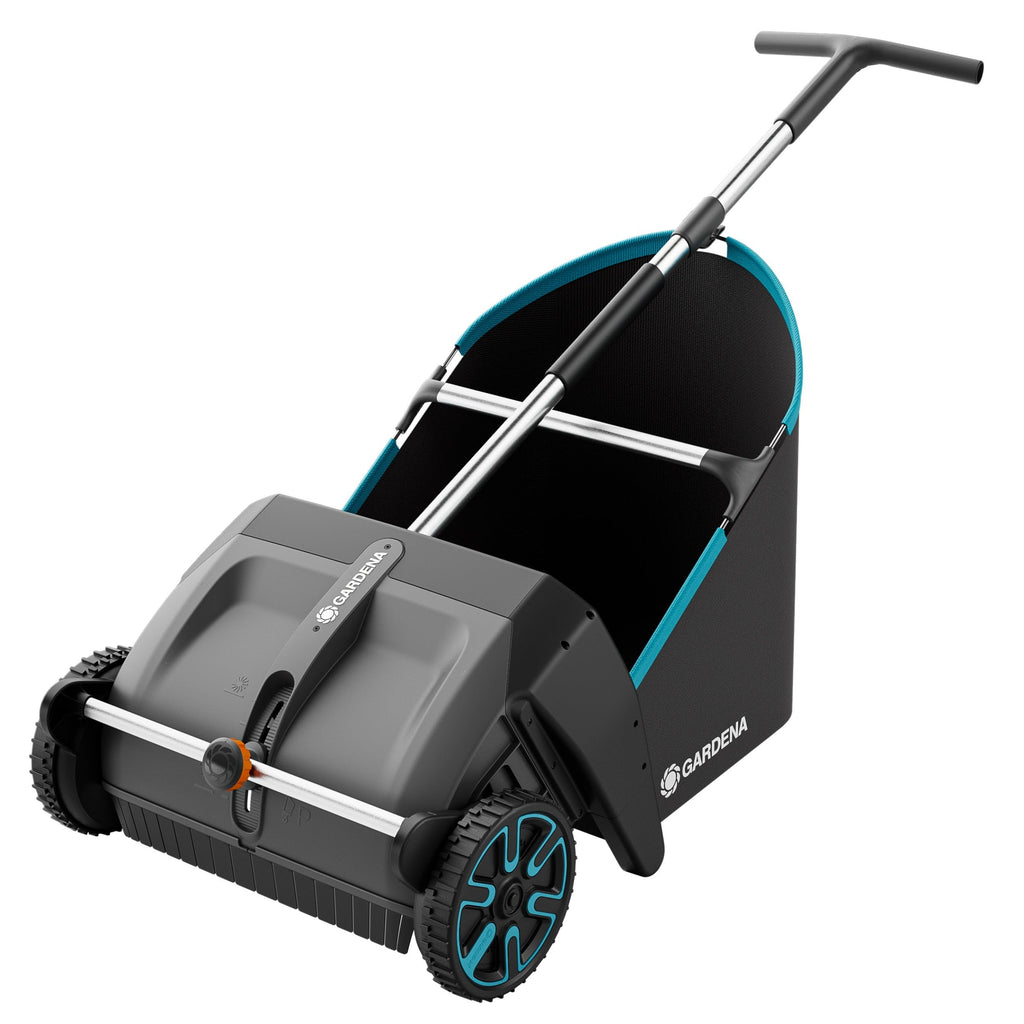 Gardena Laub- und Rasensammler: Kehrmaschine für den Garten, mit entnehmbarem Fangsack, rotierendes Bürstensystem, ergonomischer Griff, geräuscharm (3565-20)